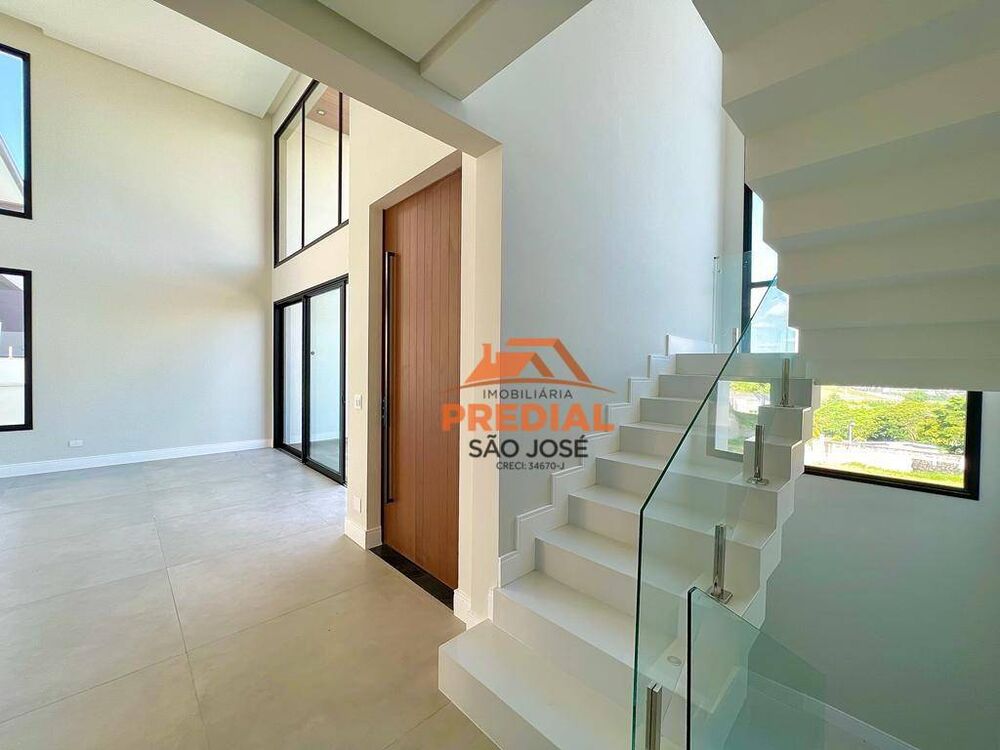 Casa de Condomínio à venda com 4 quartos, 437m² - Foto 3