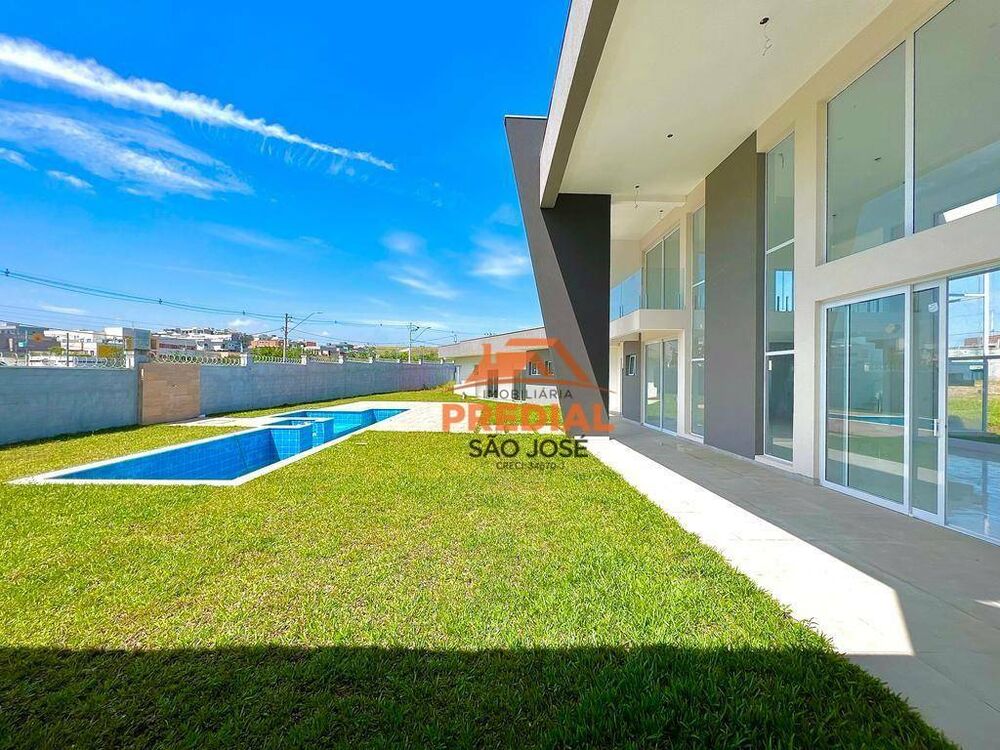 Casa de Condomínio à venda com 4 quartos, 714m² - Foto 1