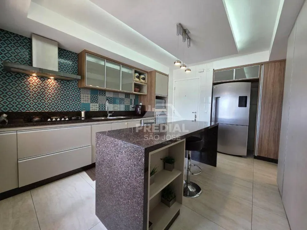 Apartamento, 3 quartos, 142 m² - Foto 2