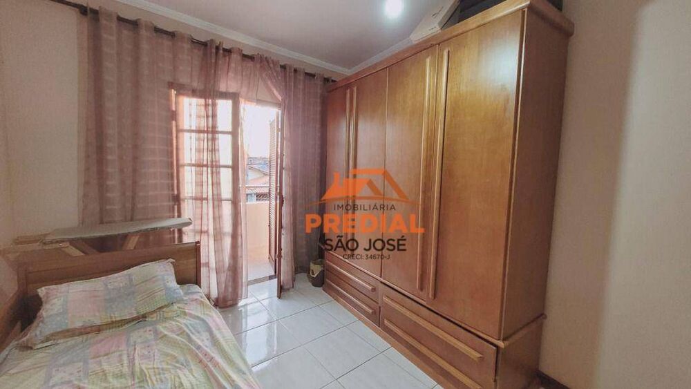 Casa, 3 quartos, 151 m² - Foto 4