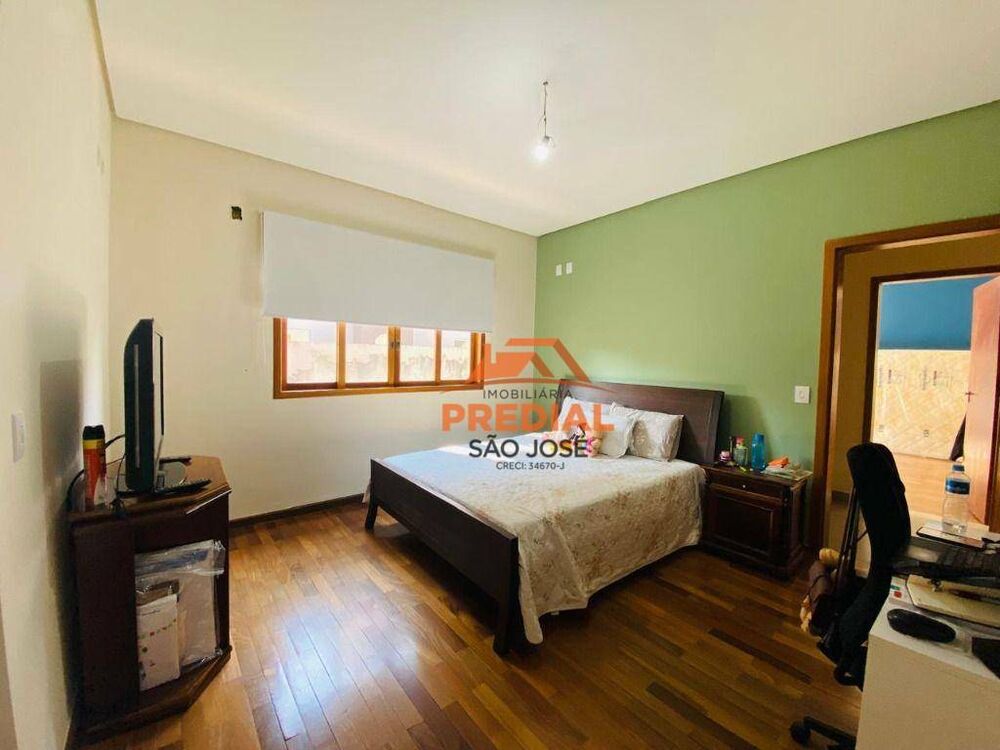 Casa de Condomínio à venda com 4 quartos, 345m² - Foto 3