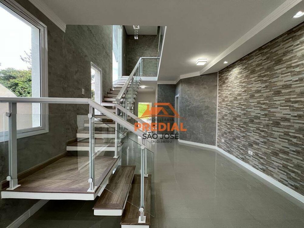 Casa de Condomínio à venda com 3 quartos, 290m² - Foto 3