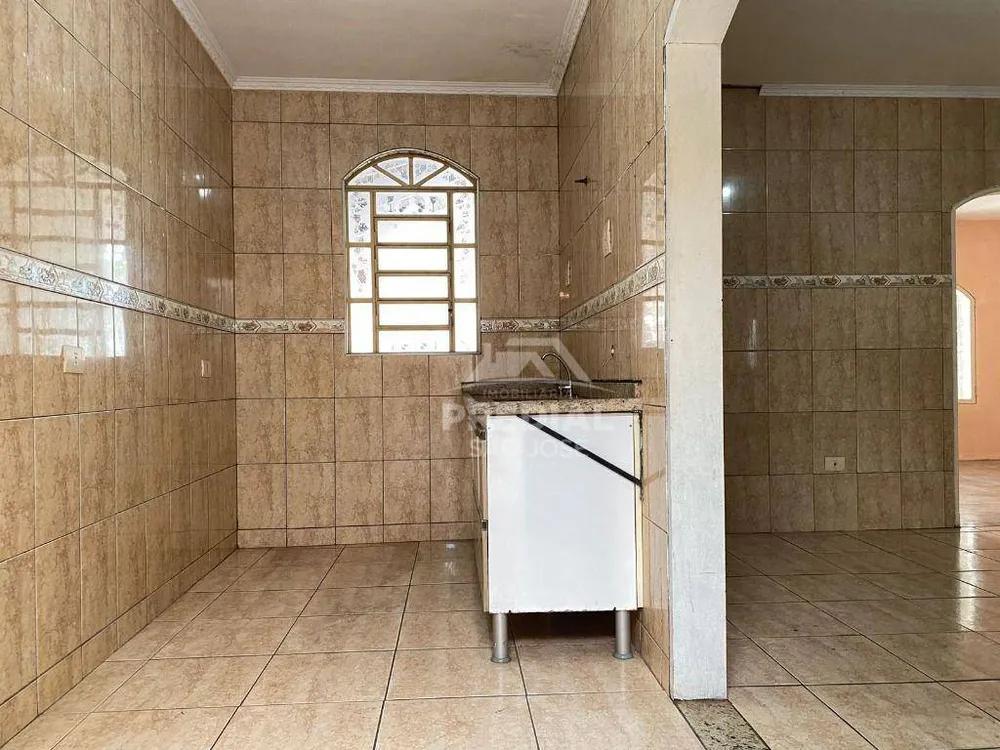 Casa, 5 quartos, 145 m² - Foto 3
