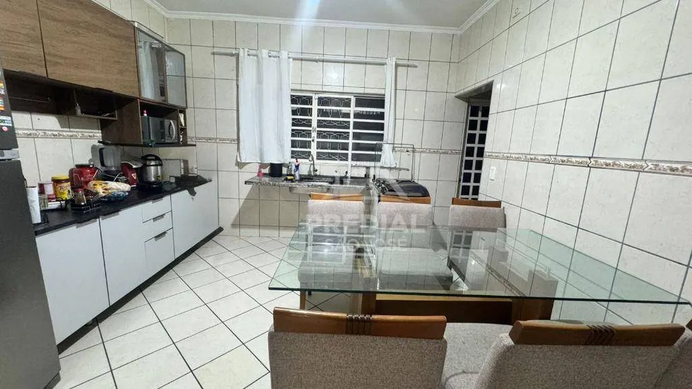 Casa, 4 quartos, 180 m² - Foto 8