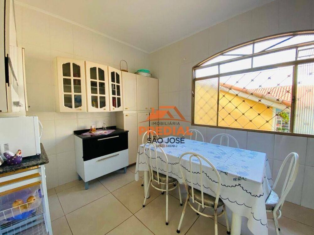 Casa à venda com 3 quartos, 109m² - Foto 3