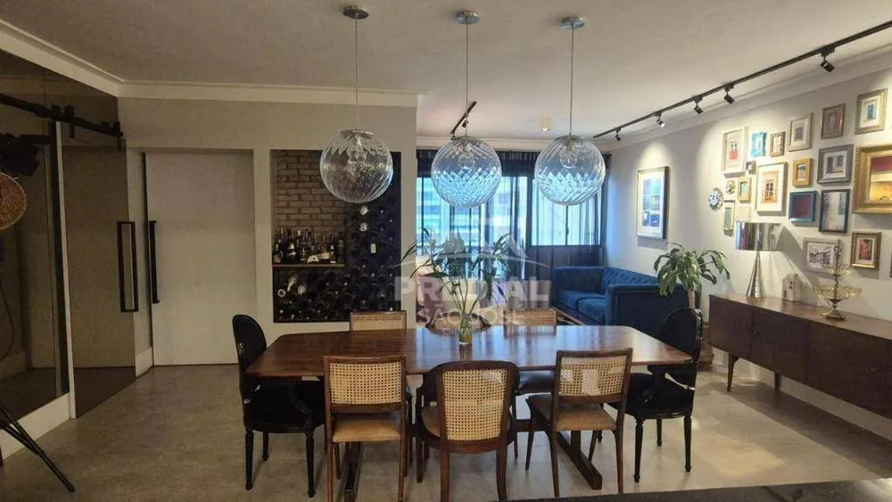 Apartamento, 3 quartos, 135 m² - Foto 1