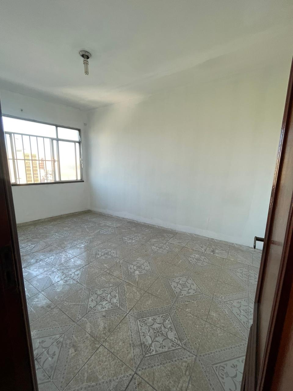 Apartamento à venda e aluguel com 2 quartos, 60m² - Foto 2