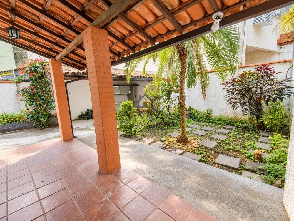Casa, 2 quartos, 220 m² - Foto 23