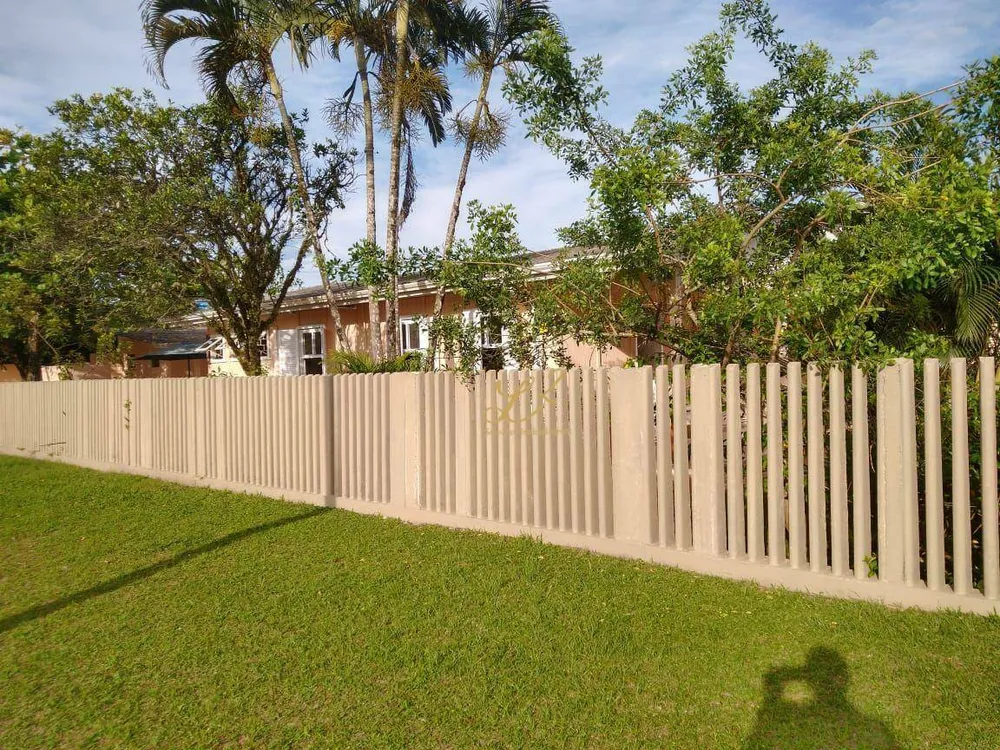 Casa, 4 quartos, 178 m² - Foto 1