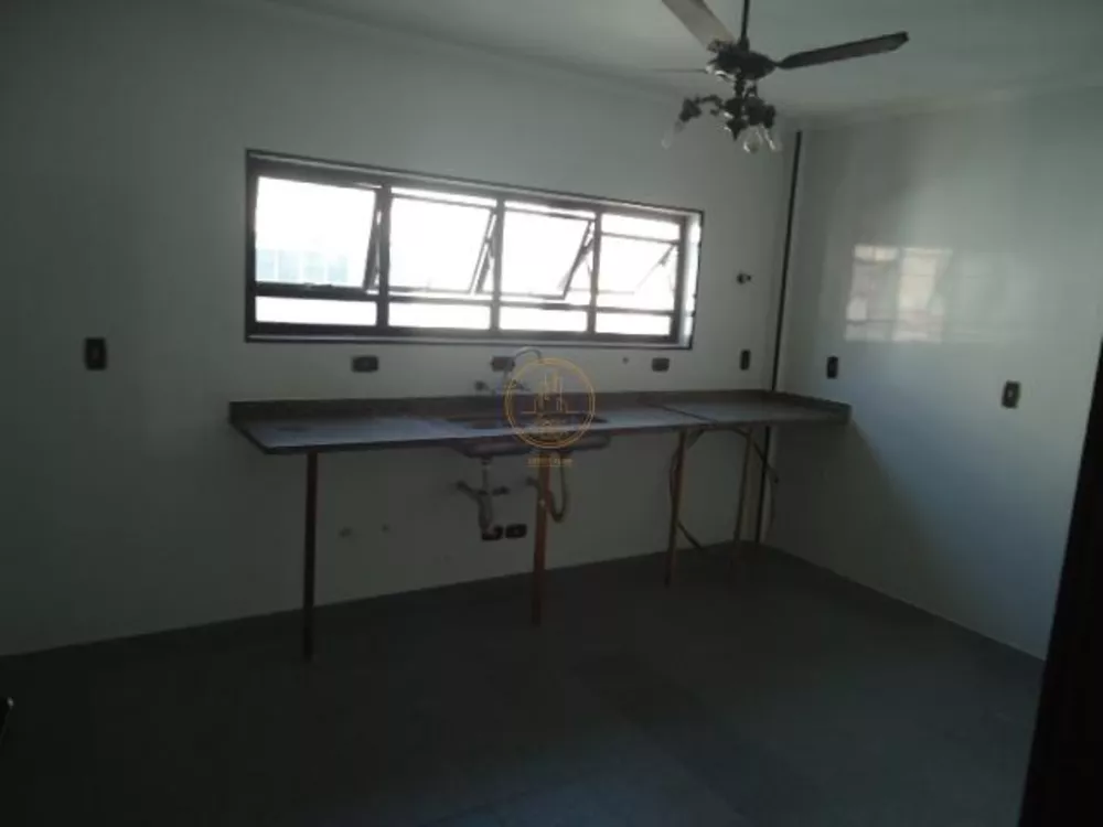 Apartamento, 3 quartos, 220 m² - Foto 2