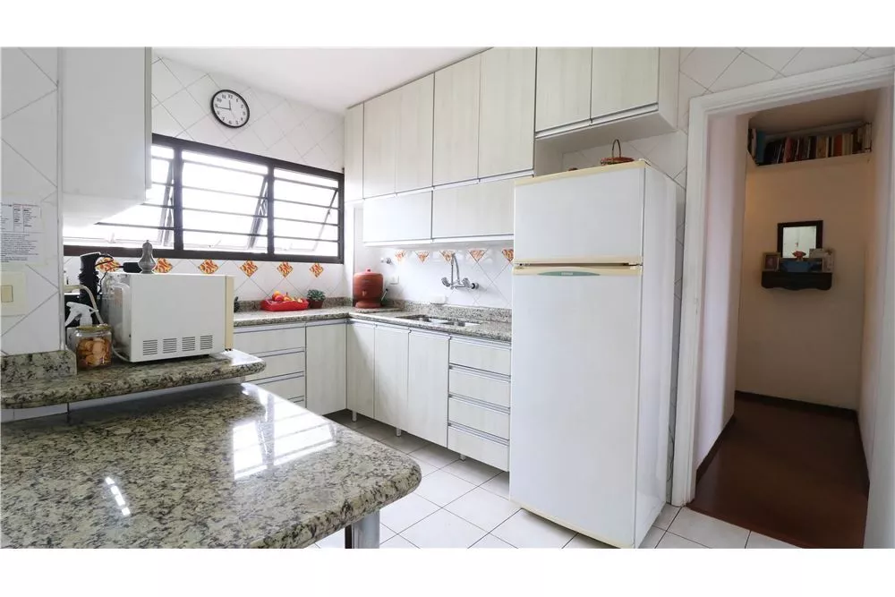 Apartamento à venda com 2 quartos, 77m² - Foto 10