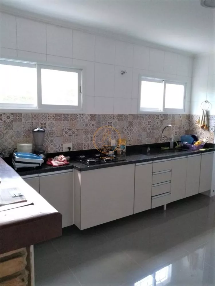 Casa, 4 quartos, 240 m² - Foto 4