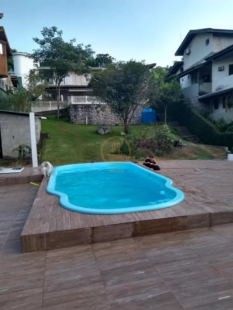 Casa, 4 quartos, 240 m² - Foto 13