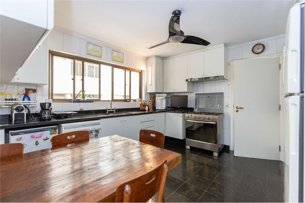 Apartamento, 4 quartos, 264 m² - Foto 1