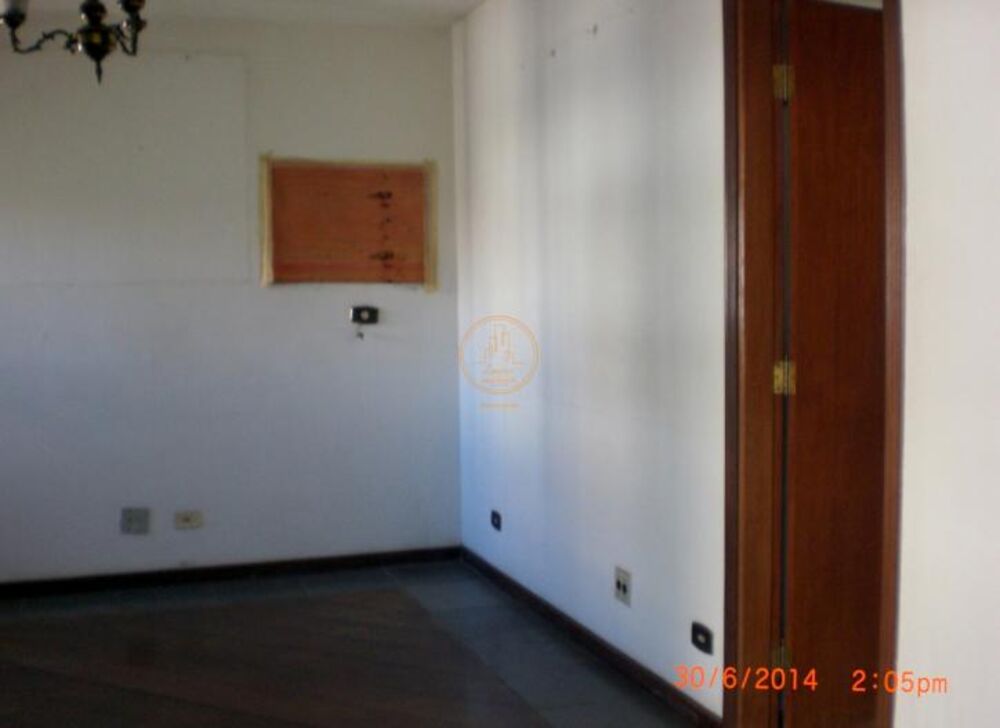 Apartamento, 3 quartos, 220 m² - Foto 2