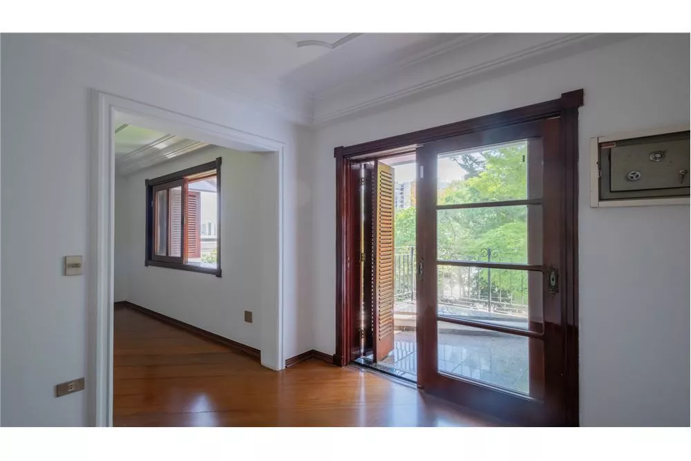 Casa, 5 quartos, 629 m² - Foto 4