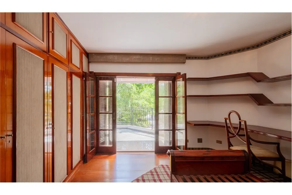 Casa, 5 quartos, 629 m² - Foto 1