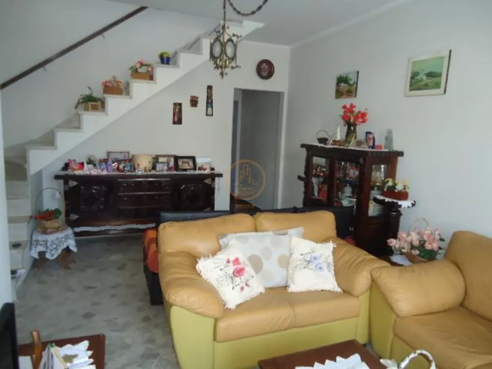 Casa, 3 quartos, 200 m² - Foto 1