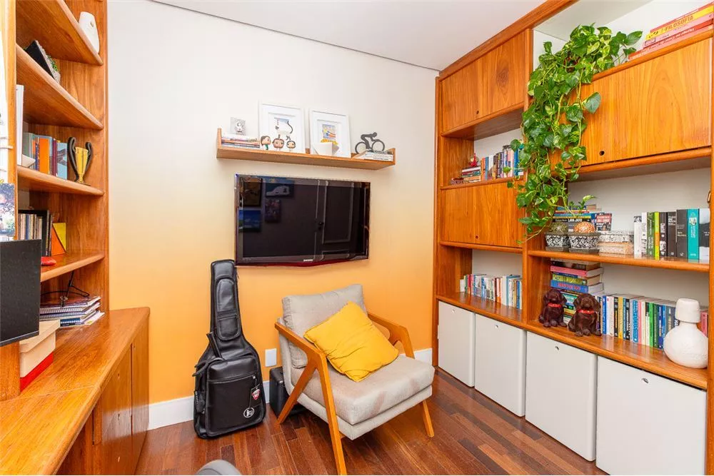 Apartamento à venda com 4 quartos, 193m² - Foto 3