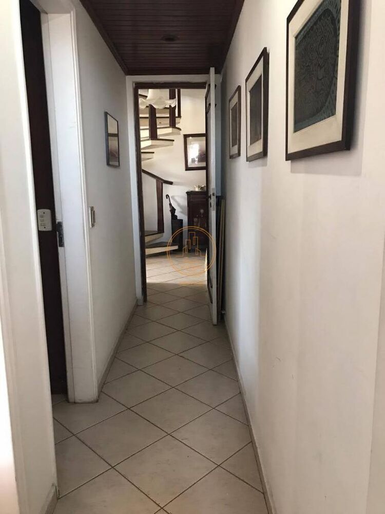 Cobertura, 3 quartos, 215 m² - Foto 1