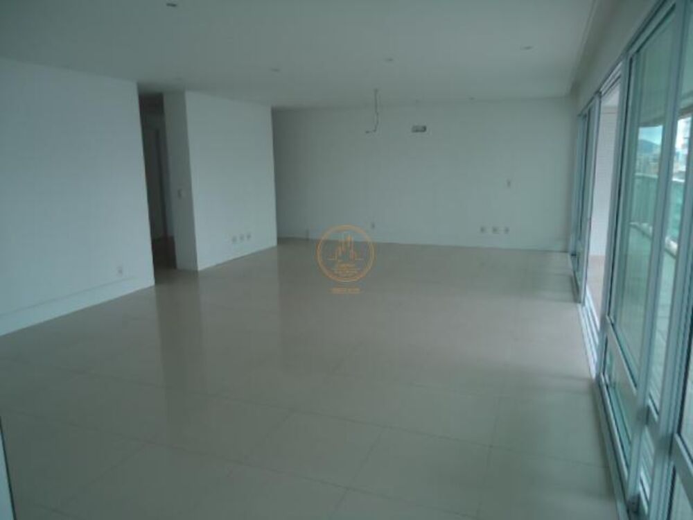 Apartamento à venda com 4 quartos, 191m² - Foto 4