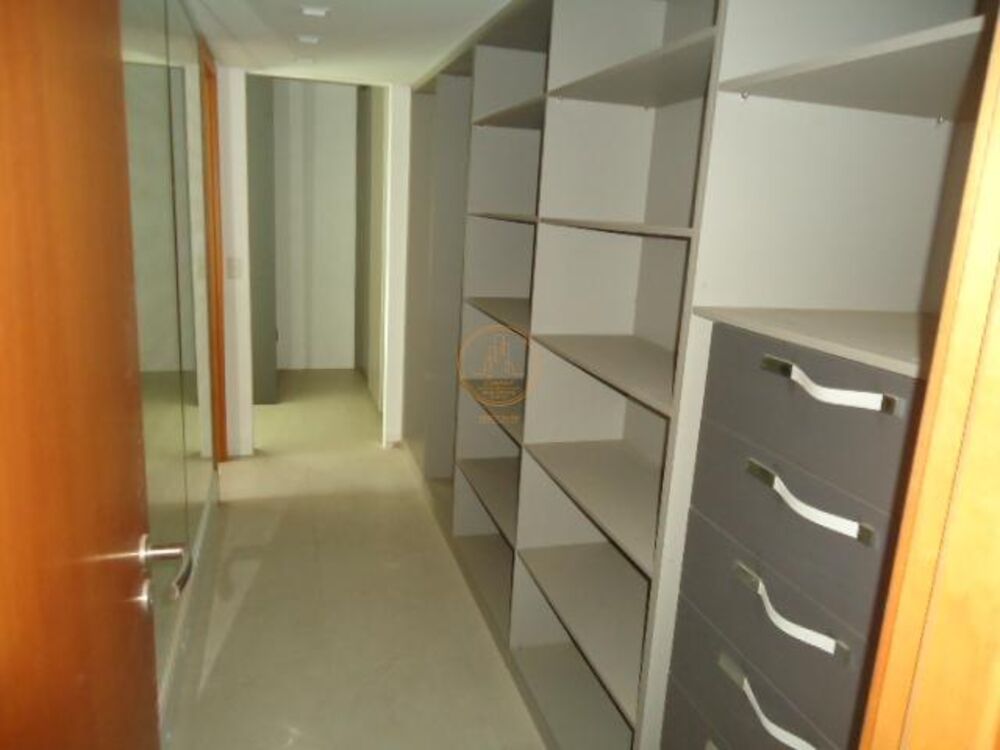 Apartamento à venda com 4 quartos, 191m² - Foto 8