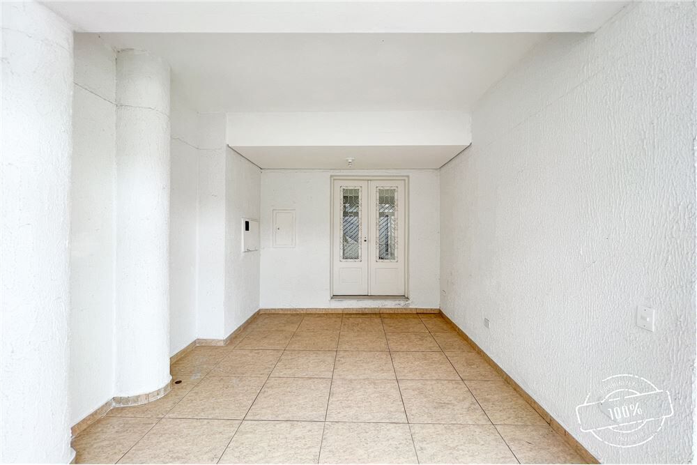 Casa à venda com 3 quartos, 170m² - Foto 3