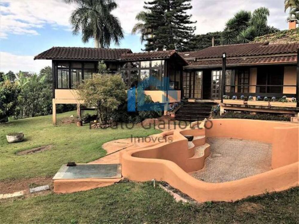 Casa à venda com 3 quartos, 532m² - Foto 1