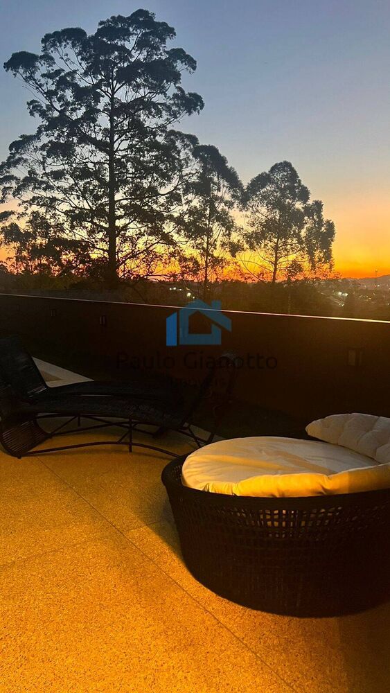 Casa de Condomínio à venda com 4 quartos, 380m² - Foto 32