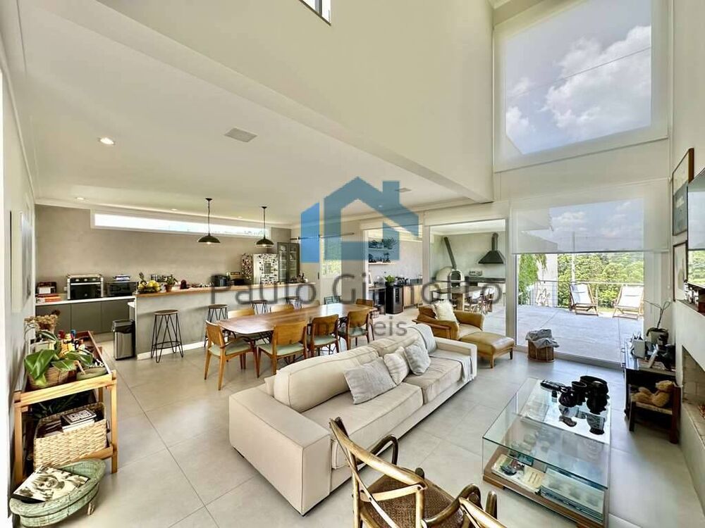 Casa de Condomínio à venda com 4 quartos, 408m² - Foto 1