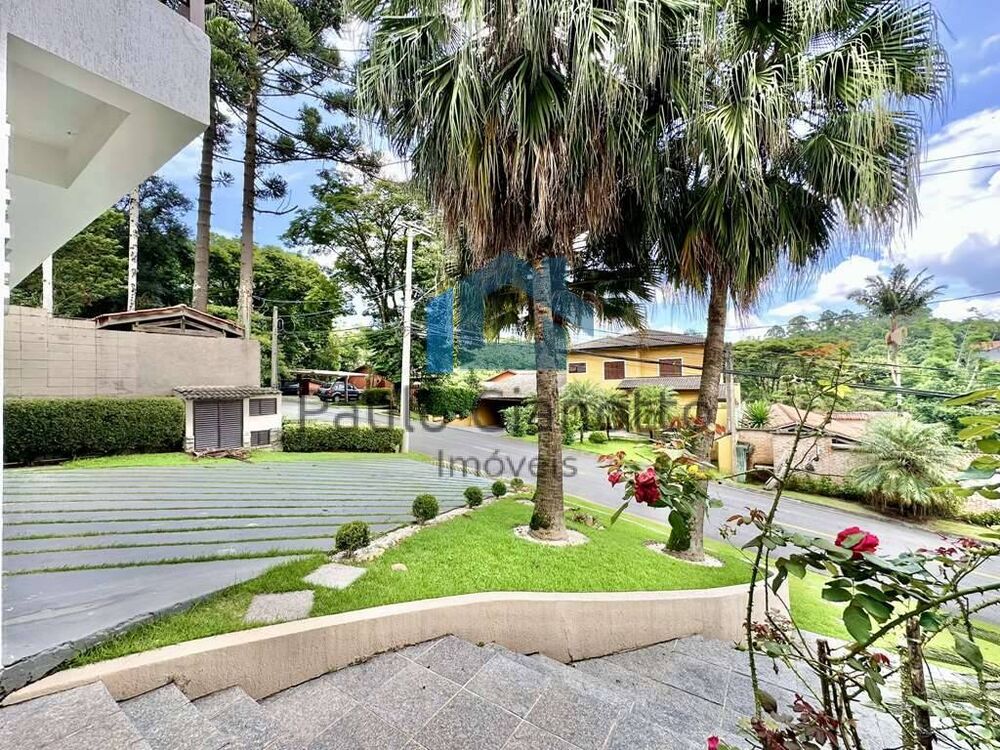 Casa de Condomínio à venda com 5 quartos, 725m² - Foto 2