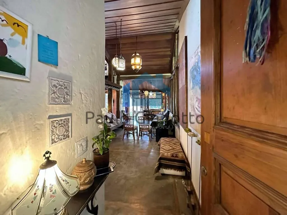 Casa, 5 quartos, 334 m² - Foto 1