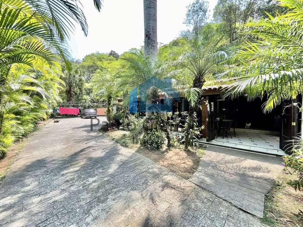 Casa de Condomínio à venda com 6 quartos, 641m² - Foto 2