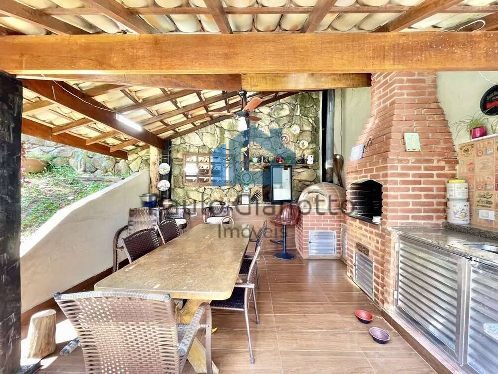 Casa de Condomínio à venda com 3 quartos, 183m² - Foto 16