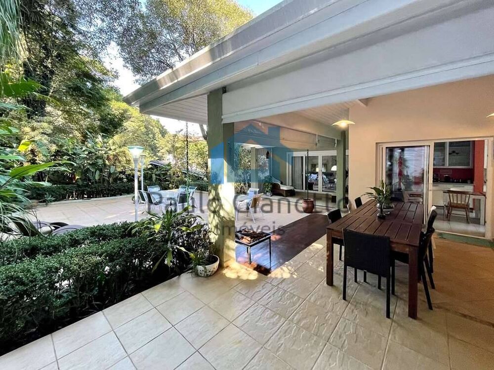 Casa de Condomínio à venda com 4 quartos, 553m² - Foto 31