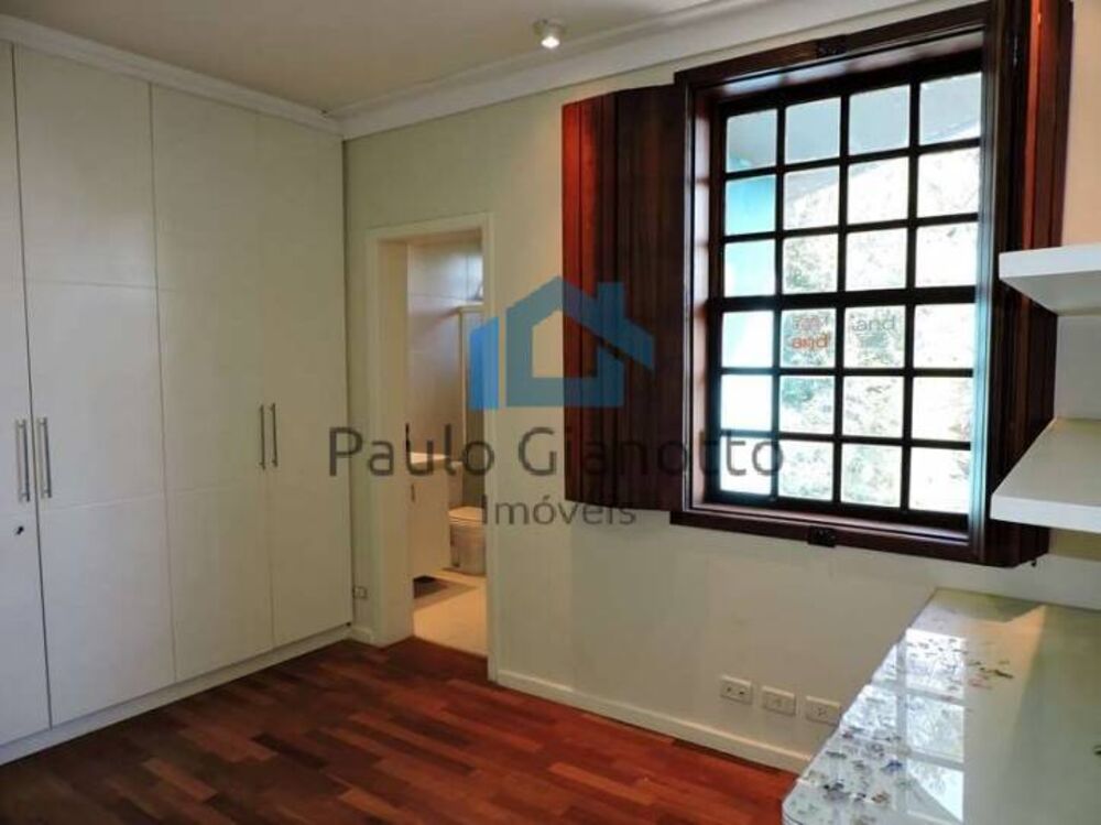 Casa de Condomínio à venda e aluguel com 6 quartos, 550m² - Foto 22