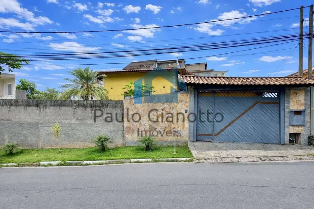 Casa, 3 quartos, 280 m² - Foto 1