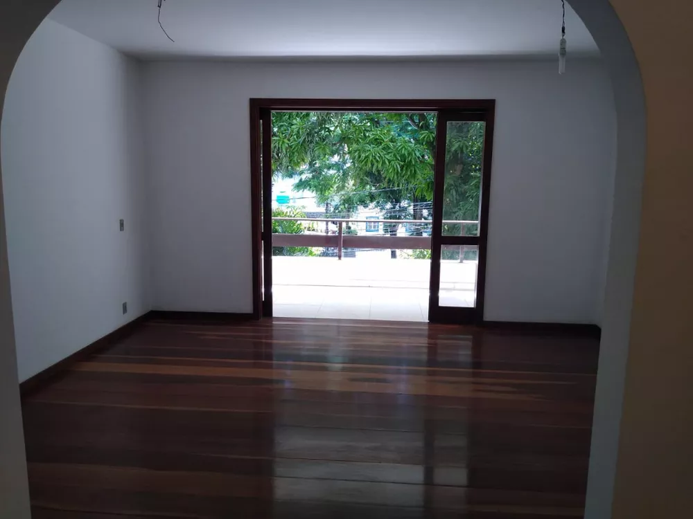 Apartamento, 3 quartos, 132 m² - Foto 2