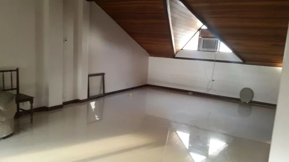 Casa, 3 quartos, 230 m² - Foto 10