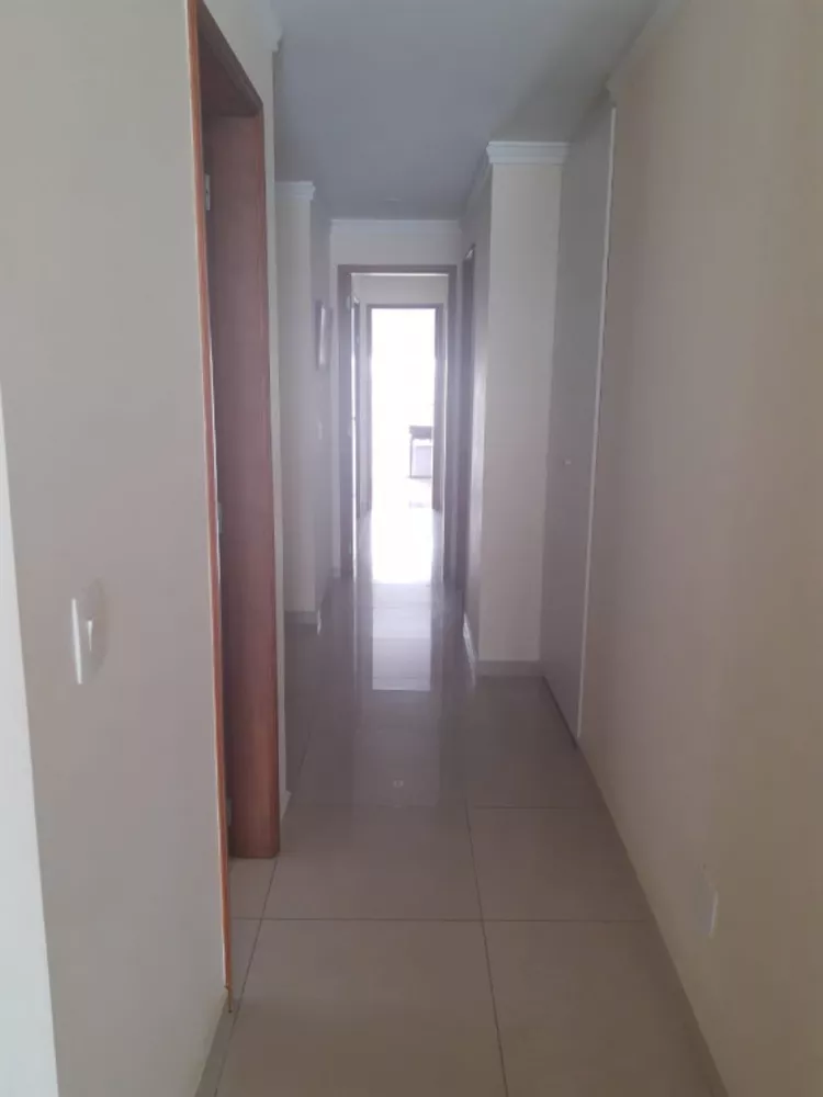 Cobertura, 3 quartos, 221 m² - Foto 2