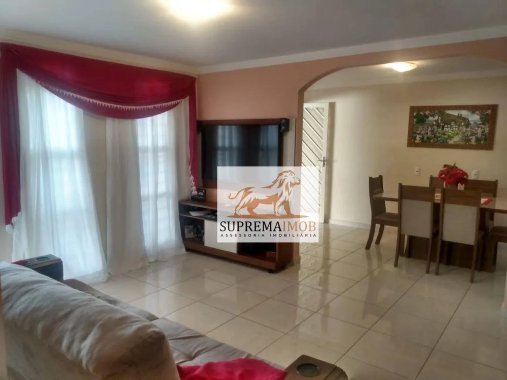 Casa, 3 quartos, 198 m² - Foto 2