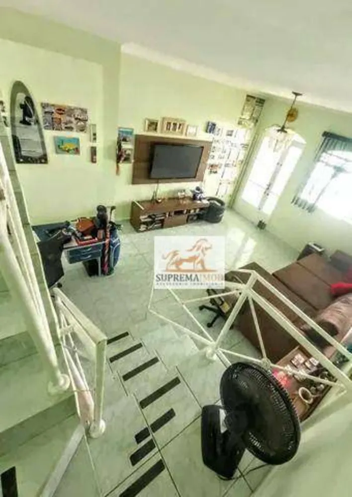 Casa, 3 quartos, 204 m² - Foto 1