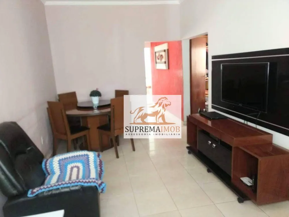 Casa, 3 quartos, 200 m² - Foto 1