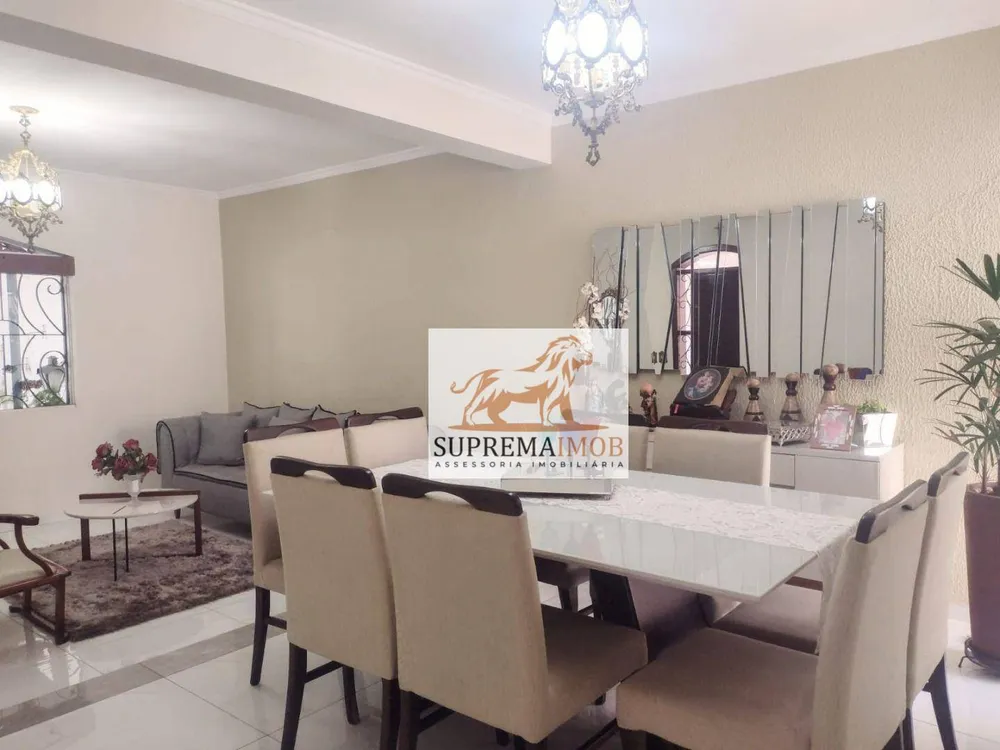 Casa, 3 quartos, 253 m² - Foto 3