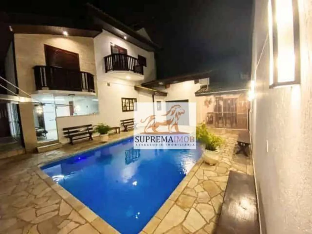Casa, 3 quartos, 340 m² - Foto 2