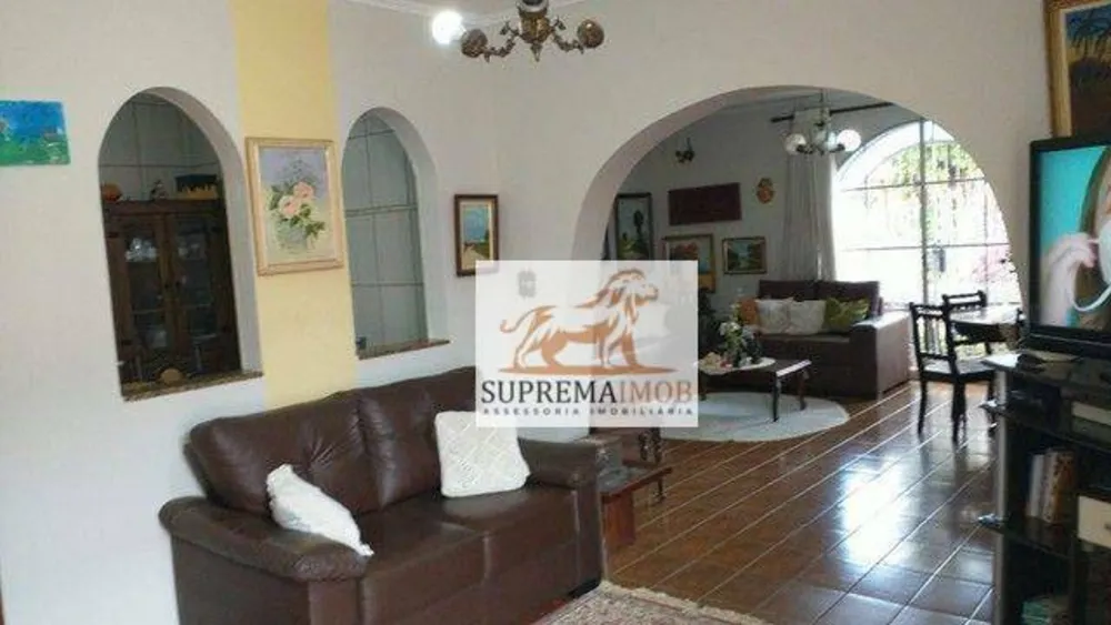 Casa, 6 quartos, 279 m² - Foto 2