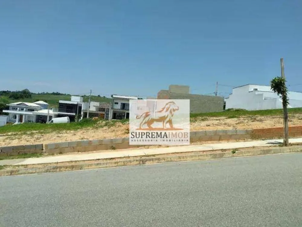 Loteamento e Condomínio, 200 m² - Foto 1
