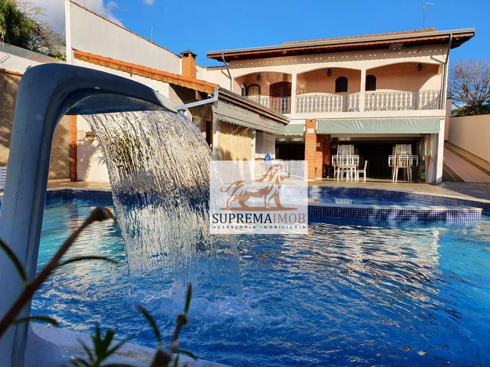 Chácara, 4 quartos, 880 m² - Foto 1