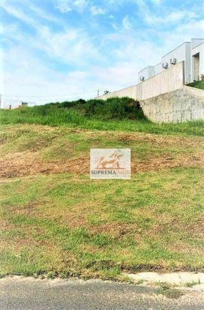 Loteamento e Condomínio, 1000 m² - Foto 1