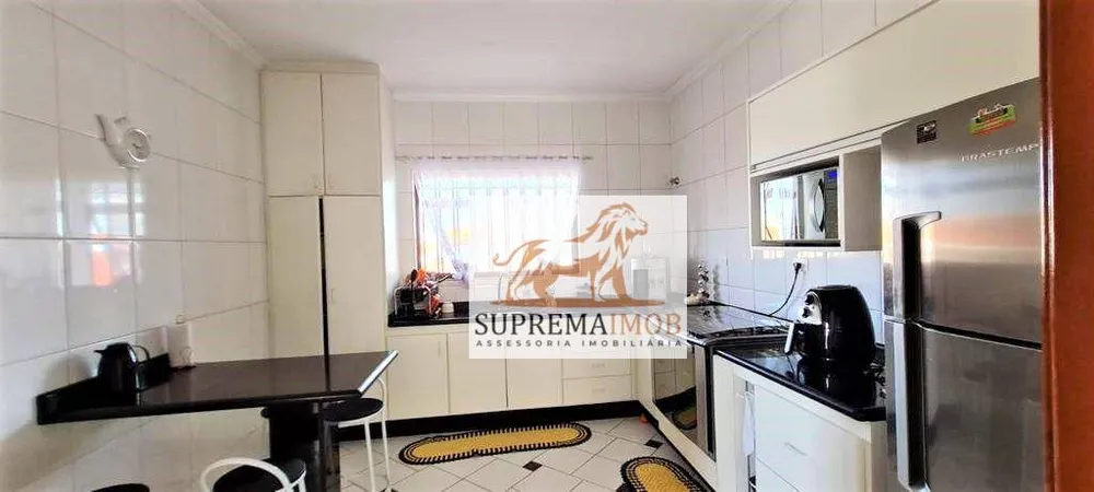 Casa, 3 quartos, 280 m² - Foto 1